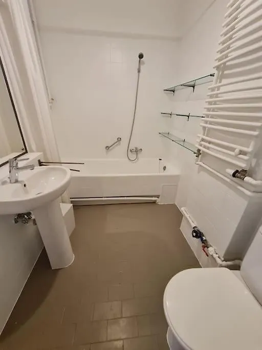 Fantastic Waw - O13 Room F Warsaw Apartment